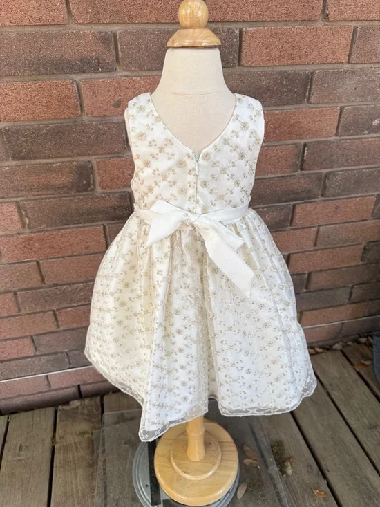 American Princess Cream Dress with Gold Lace Accents Size 4 - Picture 5 of 5